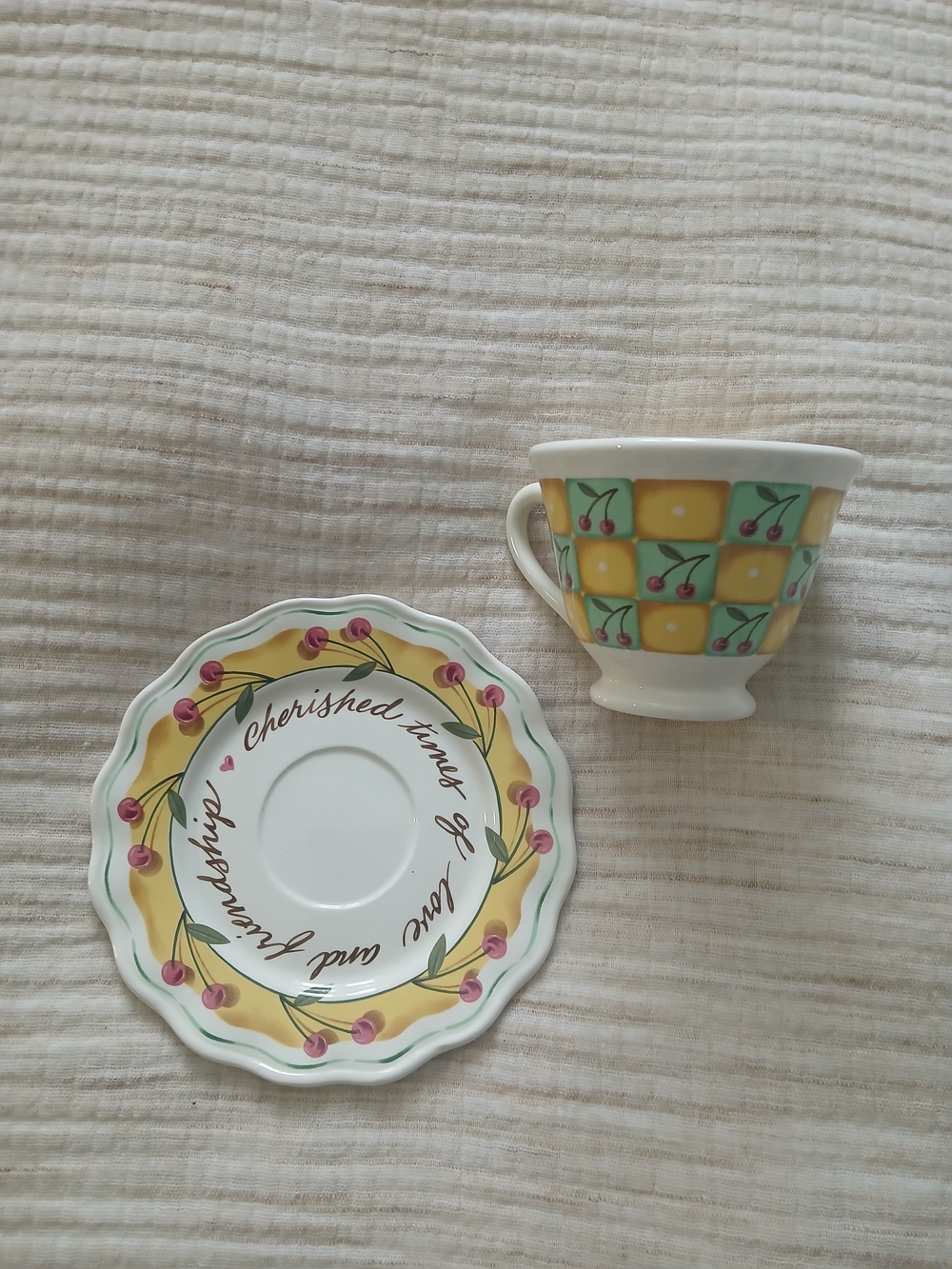 (2/20$)Vintage Cottagecore Cherry Accent Vandor 1995 Tea Cup & Saucer Set